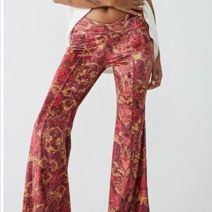 HOLD ME CLOSER BELL BOTTO BY FREE PEOPLE